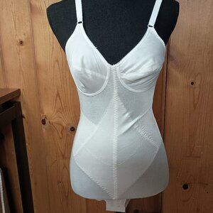 Vintage Bodysuit Girdle Shapewear Bestform 34C Union Made White Snap Bottom READ